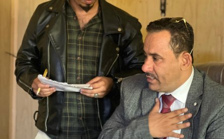 المستشار و السكرتير الإعلامي في الهيئة العامة للنقل البري يغادر العاصمة إلى إنجلترا