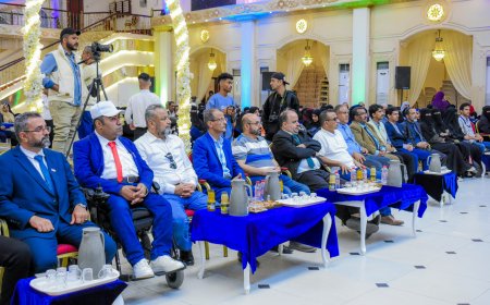 مؤسسة كنوز ومؤسسة الف ياء انسان ينظمون ملتقى قادة العمل الانساني بالعاصمة عدن 