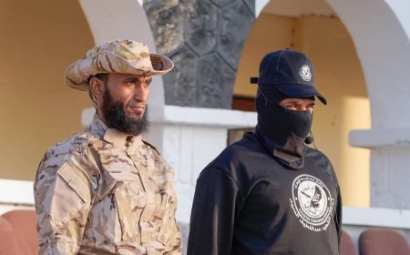 رئيس جهاز مكافحة الارهاب في محافظة ابين يلتقي بلجنة بطولة الشهيد عبداللطيف السيد الرمضانية