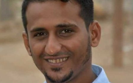 اعتقال اعلامي أثناء تواجده في أحد المطاعم بمدينة الخوخة الحديدة ...