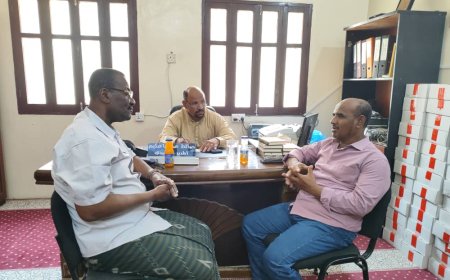 رئيس مؤسسة دروب الخير للتنمية يزور جمعيه الصديق التنموية