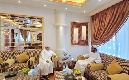 الشيخ سعيد بن سالم بن قربان يزور الشيخ مسلم العامري في مدينة العين