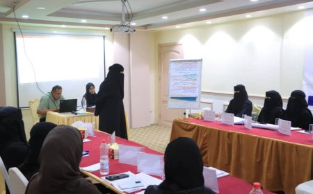 عدن ... اختتام التدريب العملي لطالبات كلية الحقوق - جامعة عدن