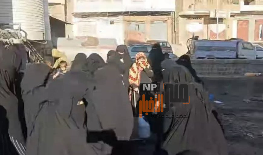 بسبب مطالبتهن بتوفير المياه لهن.. مسؤول محلي يهدد بسجن النساء في تعز