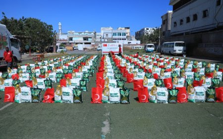 الهلال الأحمر التركي يوزع سلل غذائية في عدد من المحافظات بمناسبة شهر رمضان 