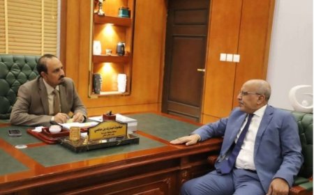الكثيري يناقش مع بن ماضي القضايا على الساحة المحلية ومستجدات الأوضاع الخدمية والعامة..