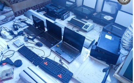 جهاز مكافحة الإرهاب فرع لحج يضبط شبكة تزوير للبطائق العسكرية ..