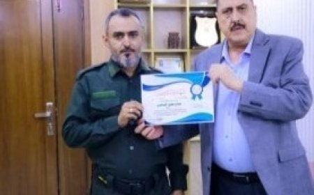 مدير أمن العاصمة عدن يكرم عدد من الضباط والجنود نجحوا في ضبط عصابة تزوير..