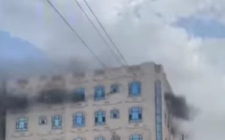 وفاة شخصان وإصابة آخر في حريق التهم مجمعا تجاريا في صنعاء..