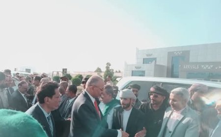 عضو الرئاسي الزُبيدي يصل محافظة المهرة في زيارة تفقدية للمحافظة..