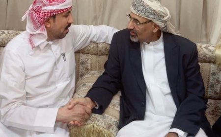 ناشطون يتفاعلون مع لقاء اللواء عيدروس الزبيدي بالشيخ عبود هبود قمصيت 