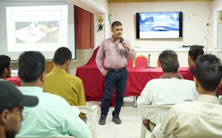 بالتعاون مع كلية الإعلام واتحاد الطلاب:مركز سوث24 ينظم أمسية تدريبية حول الفيتشر الصحفي في عدن