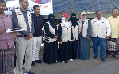بدعم إماراتي..هيئة المساعدات الإنسانية في المجلس الانتقالي الجنوبي تسير قوافل إغاثية كبرى إلى المحافظات الجنوبية