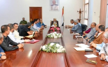 السلطة المحلية في محافظة تعز توجه بدعم صحي للقطاع التعليمي في المحافظة..