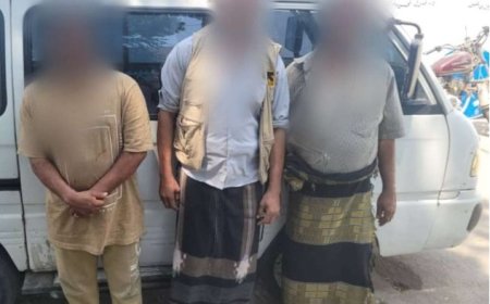 شرطة المنصورة في العاصمة عدن تطيح بعصابة “باص دباب” المتخصصة في النهب والسرقة...