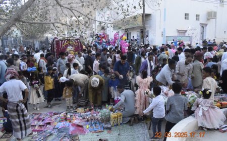 معرض تراثي وعروض تمثيلية وموشحات ومسابقات إبداعية في ختايم ليلة 23 رمضان بمدينة سيئون