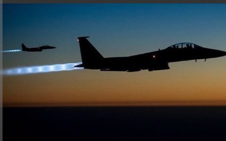 غارتين جويتين على مواقع حو,,ثية في مديرية سحار في صعده شنها الطيران الأمريكي ...