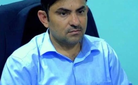 مدير عام الإعلام بالحديدة يدعو المواطنين إلى الابتعاد عن مواقع مليشيا الحو,,ثي حفاظا على سلامتهم..