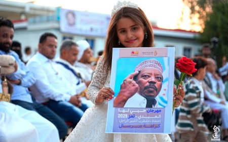 تعز تحتفي بالفنان كرامة مرسل بمهرجان عيدي تحت شعار حبي لها ولمدة يومين