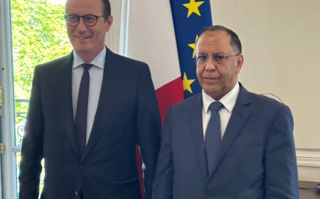 وزير الصناعة والتجارة يلتقي رئيس لجنة الشؤون الخارجية في البرلمان الفرنسي