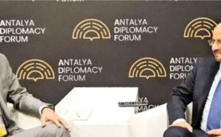 وزير الخارجية في حواره مع صحيفة عكاظ يؤكد بأنه لابد من صنعاء وان طال الزمان ..