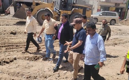 مدير عام المنصورة يدشن مشروع إعادة تأهيل شارع تقاطع الكثيري - السوق المركزي للخضروات والفواكه بتكلفة "170" مليون ريال..