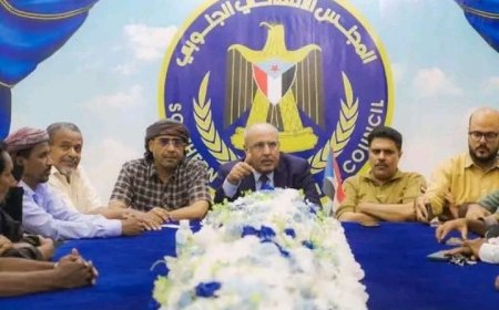 للتحضير لفعالية حضرموت اولا المجلس الانتقالي يعقد اجتماعا استثنائيا  برئاسة الكثيري...