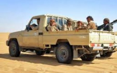 بصورة مفاجئة الميليشيات الحو,,ثية تنسحب من مواقع عسكرية في تعز ..