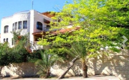 الميليليشيات الحو,,ثية تعترف باستيلائها على منزل الرئيس الراحل ياسر عرفات ...