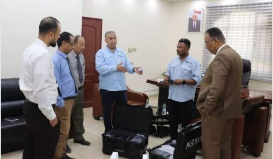 البرنامج العالمي لمكافحة الجريمة البحرية يسلم جمارك العاصمة عدن اجهزة متطورة لتعزيز قدراتها..