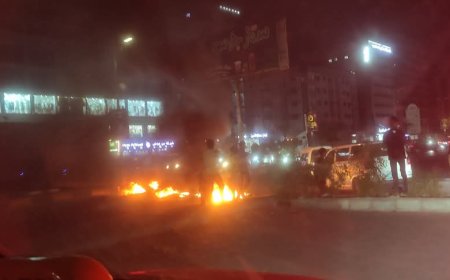 عاجل:غاضبون يقطعون شارع رئيسي في عدن(صورة أولية )