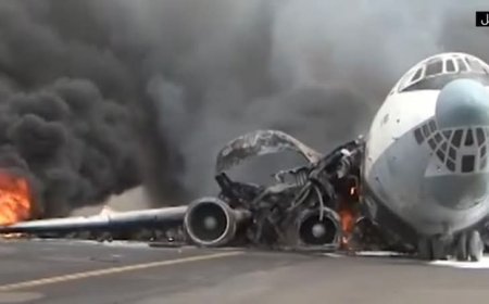 عاجل:شاهد اول 4صور..لاحتراق ال 3 الطائرات داخل مطار صنعاء عقب غارات جوية إسرائيلية