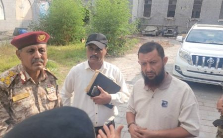 العميد العمري يشيد باعادة احياء وتنشيط المتحف العسكري في العاصمة عدن ..