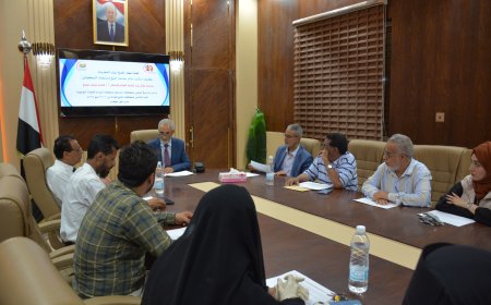 البرنامج الوطني لمكافحة التدخين يدشن حملة توعوية في عدن تحت شعار "فضح زيف المغريات"