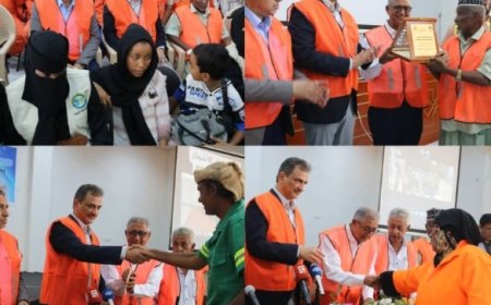 وزير الدولة محافظ العاصمة عدن يكرم عمال وموظفي الصندوق..