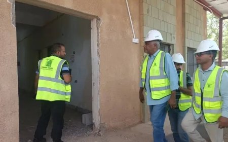 وفد هندسي من وزارة الصحة يتفقد مشاريع الترميم في مستشفى حيس الريفي بمحافظة الحديدة....