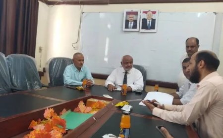 محافظ الحديدة الحسن الطاهر يوجه باعتماد دعما ماليا شهريا لجامعة الحديدة...