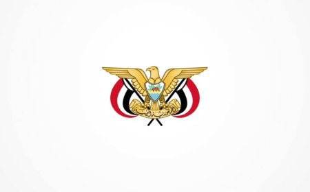 عاجل: مصدر حكومي يوضح أسباب تأخر عودة رئيس الوزراء إلى عدن