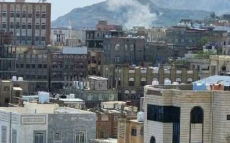 قصف متواصل على الأحياء الشرقية لمدينة تعز، تشنه مليشيات الحو,,ثي الإرهابية ...