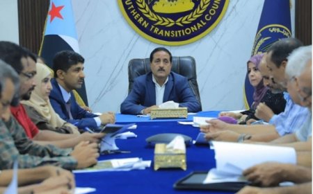 الامانة العامة للمجلس الانتقالي تؤكد على موقفها  الداعم للمطالب المشروعة لتصحيح الوضع الخدمي...