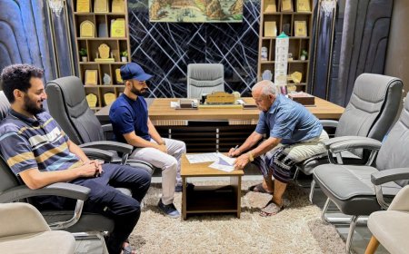 السلطة المحلية بصيرة توقّع عقدين لتنفيذ مشروعين خدميين في المديرية