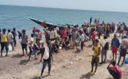 قوات الحزام الأمني بالصبيحة يضبط قارب تهريب مهاجرين أفارقة متجها إلى الحو,,ثيين...