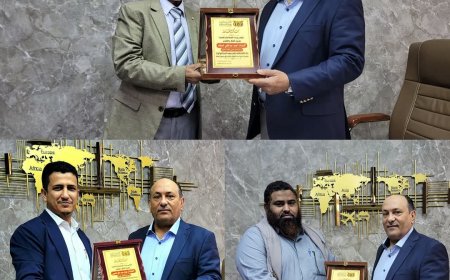 نائب وزير الصناعة يكُرم مدير عام السجل التجاري ومدير الاعلام تقديرًا لجهودهم المتميزة