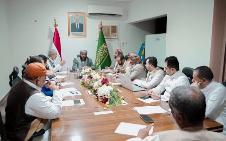 وزير الأوقاف والإرشاد يشدد على ضرورة تسخير كافة الجهود لخدمة الحجاج