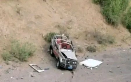 حادث مروري مأساوي في باجل يودي بحياة زوجة وابنة مدير مدرسة.. والأب في حالة حرجة..