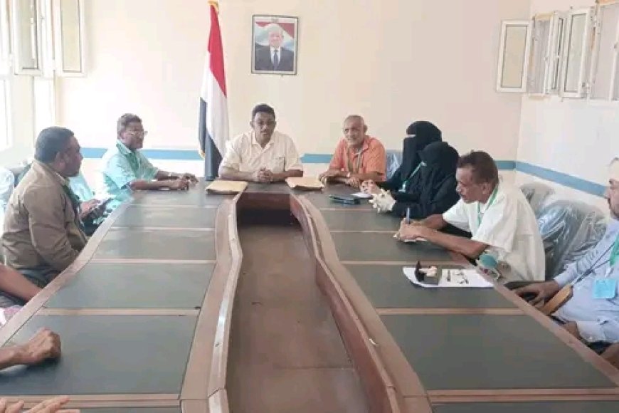 مدير تربية الحديدة يرأس اجتماع اللجنة الفرعية  لإمتحانات الثانوية العامة....