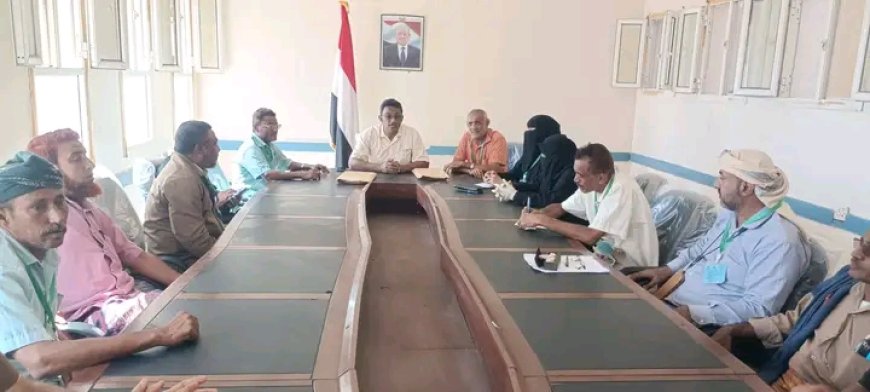 مدير تربية الحديدة يرأس اجتماع اللجنة الفرعية لإمتحانات الثانوية العامة....