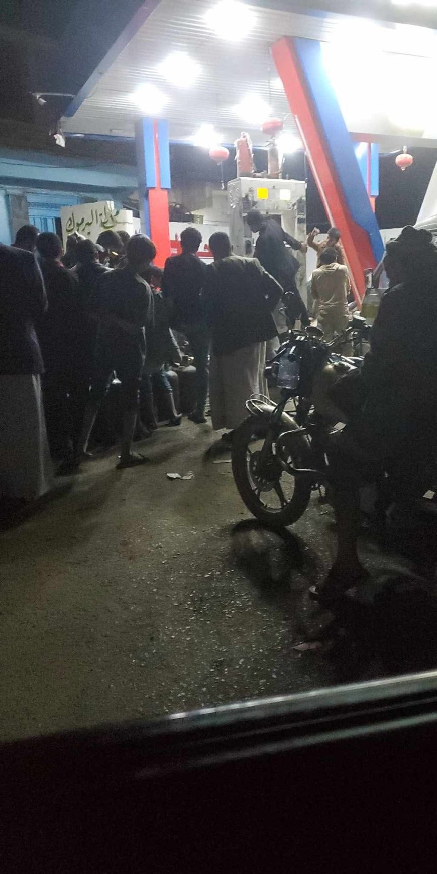 عاجل:صورة أولية..وسط رعب كبير هذا مايحدث الان في قلب صنعاء