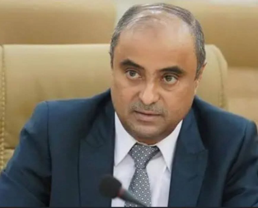 عاجل: من المخزون المتوفر لدى أحد التجار .. رئيس الوزراء يوجه بتزويد كهرباء عدن بوقود إسعافي وعودة السفينة المحملة بالديزل إلى الميناء