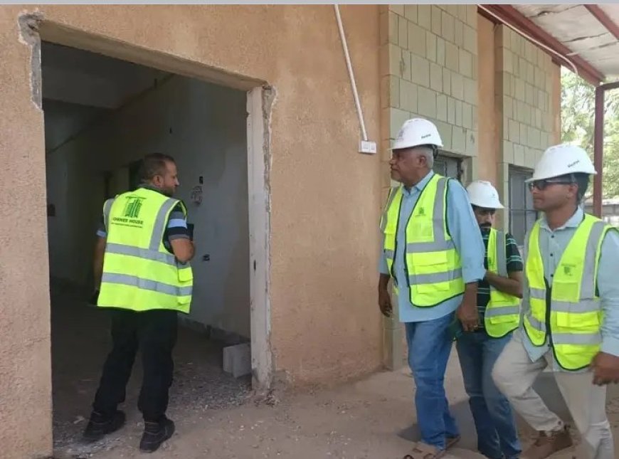 وفد هندسي من وزارة الصحة يتفقد مشاريع الترميم في مستشفى حيس الريفي بمحافظة الحديدة....